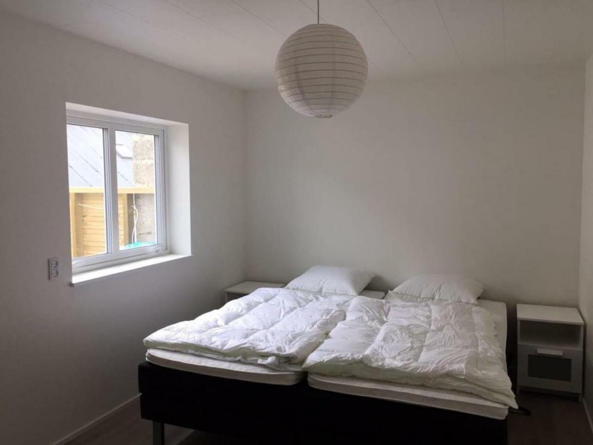 Private Spacious Home In City Center Klaksvík Buitenkant foto
