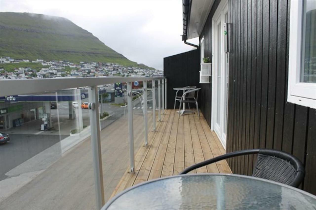 Private Spacious Home In City Center Klaksvík Buitenkant foto